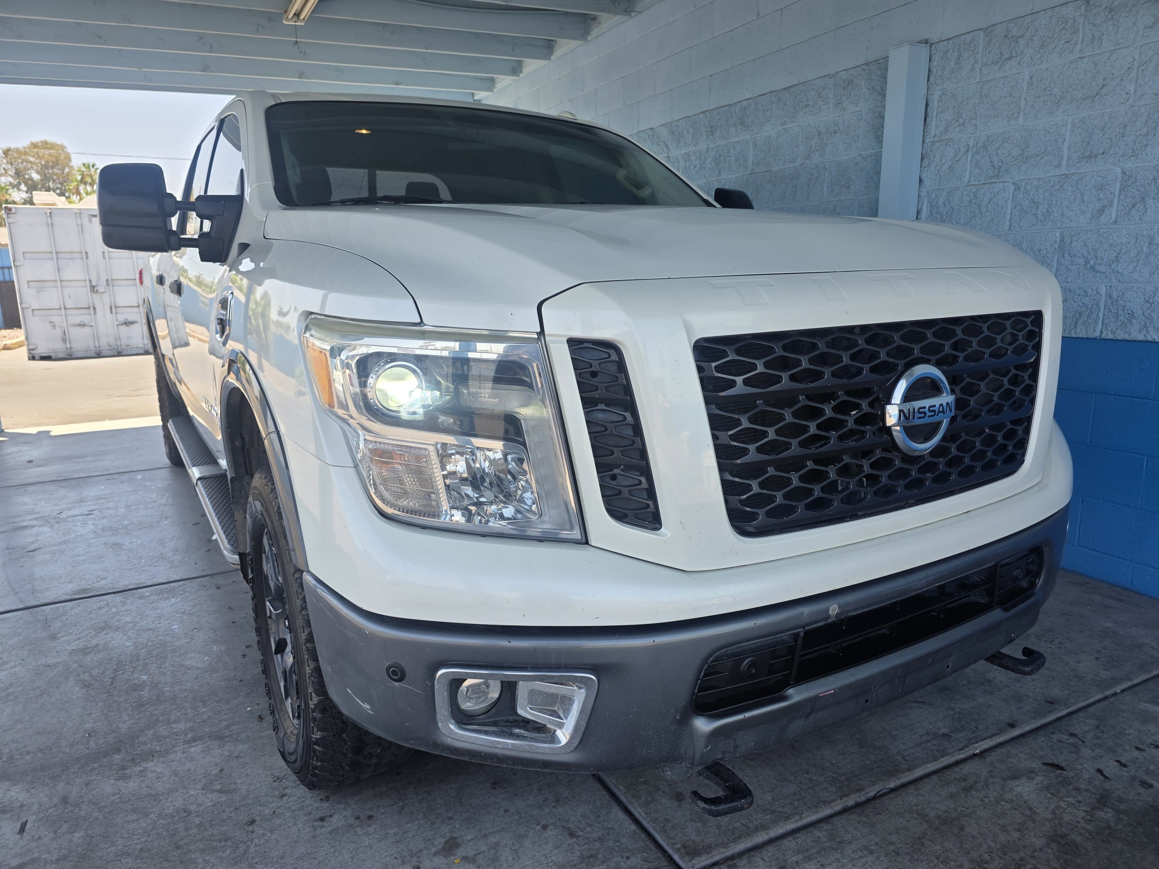Used 2019 Nissan Titan PRO-4X w/ Pro-4x Utility Package AWD/4WD image 1