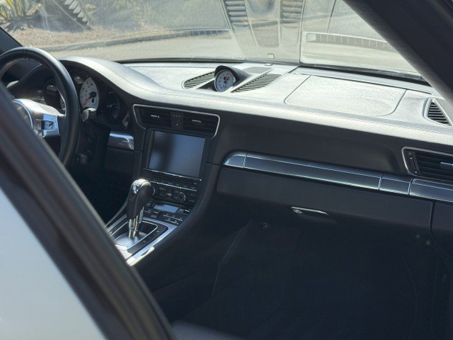 Used 2015 Porsche 911 Targa 4S image 16