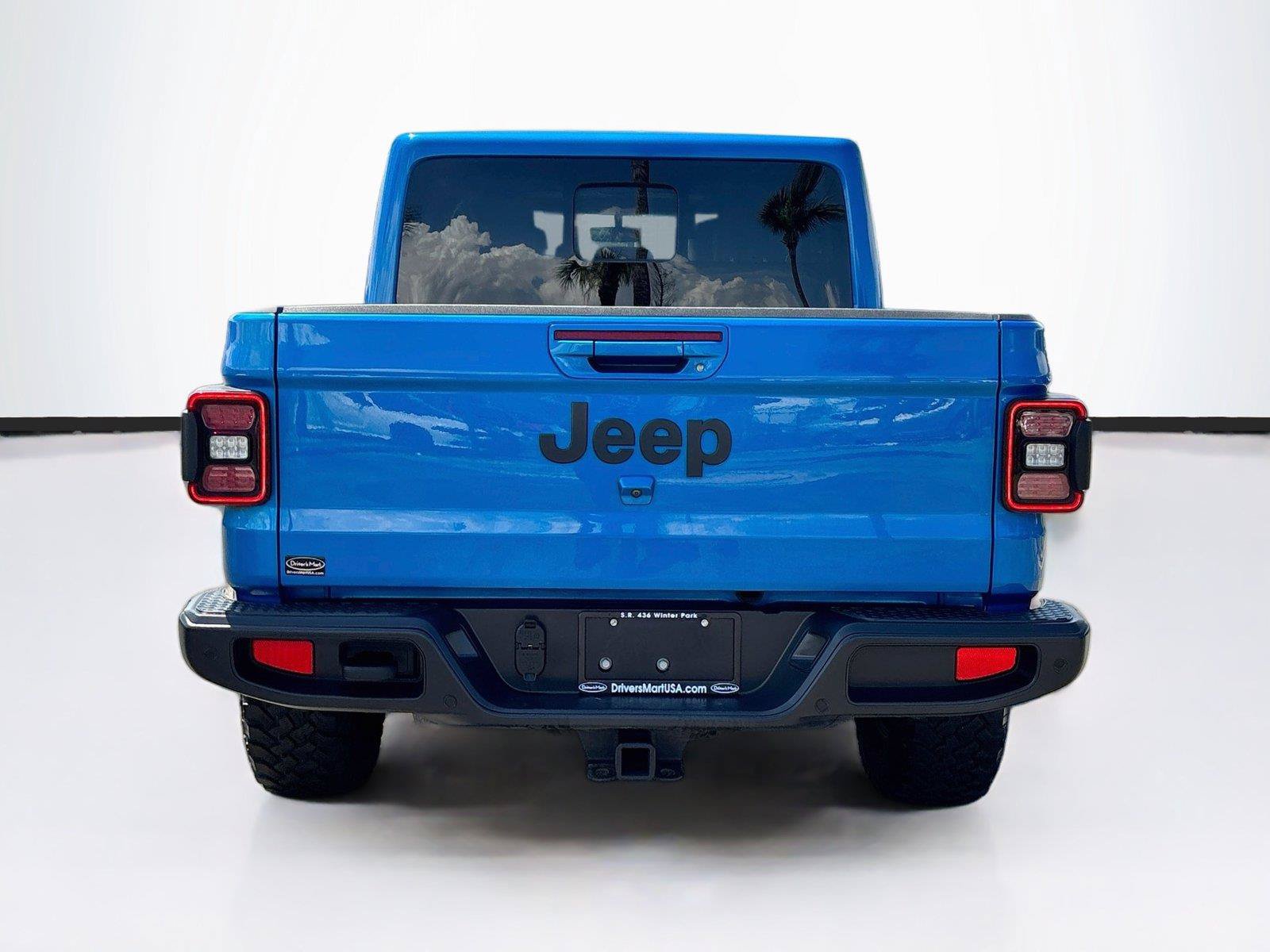 Used 2023 Jeep Gladiator Overland AWD/4WD image 6