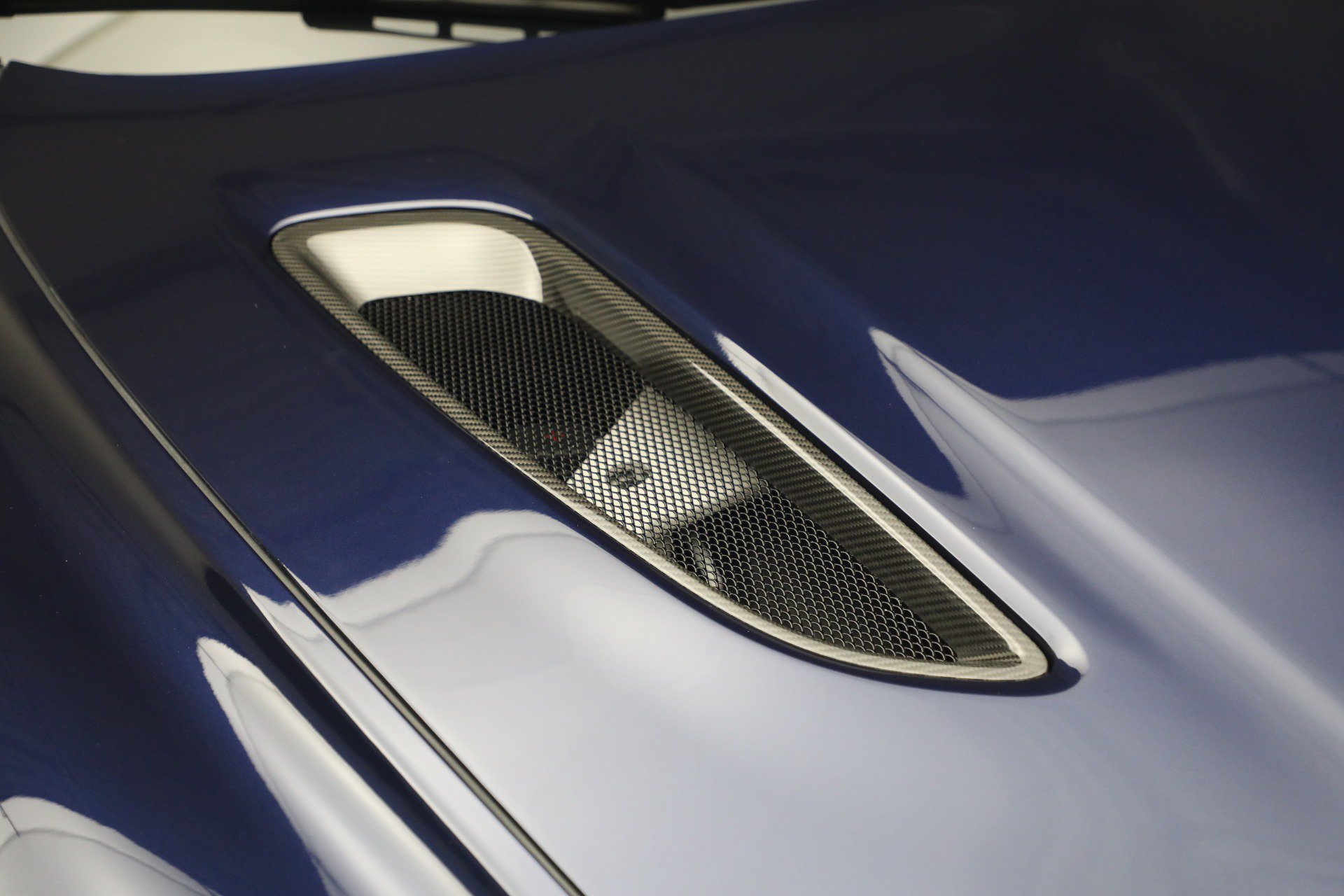 Used 2019 Aston Martin Rapide AMR RWD image 25