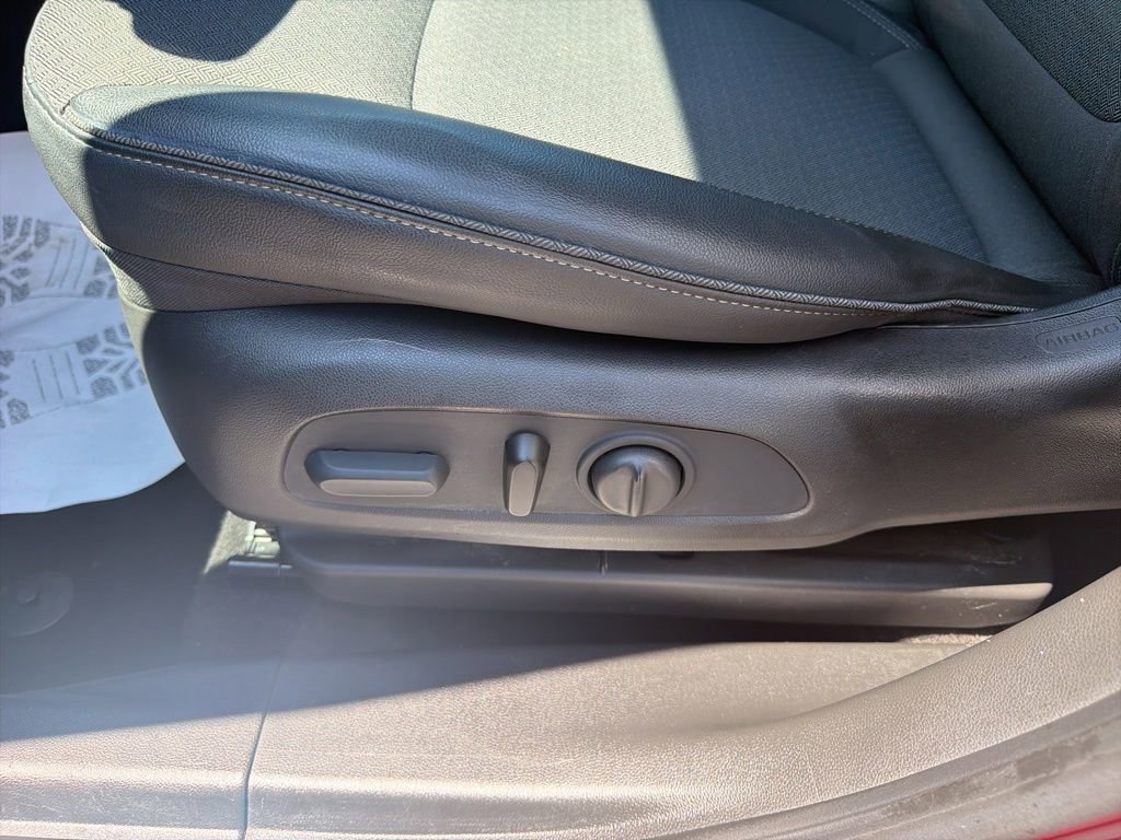 Used 2023 Buick Encore GX Preferred w/ Cold Weather Comfort Package FWD image 23