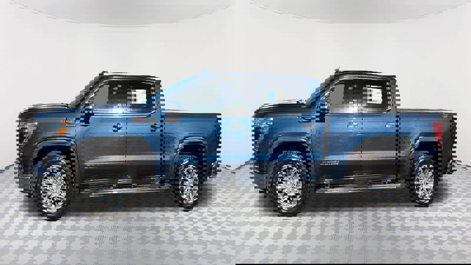 Used 2019 GMC Sierra 1500 SLT w/ SLT Premium Plus Package image 8