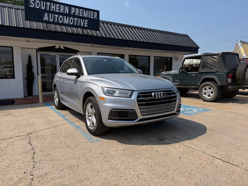 Used 2018 Audi Q5 2.0T Premium w/ Convenience Package AWD/4WD image 3