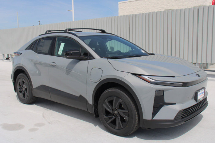 New 2026 Toyota C-HR AWD/4WD image 2