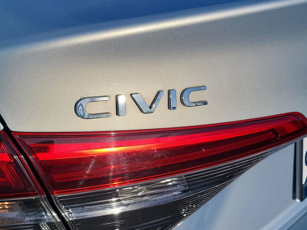 Used 2022 Honda Civic Touring image 23