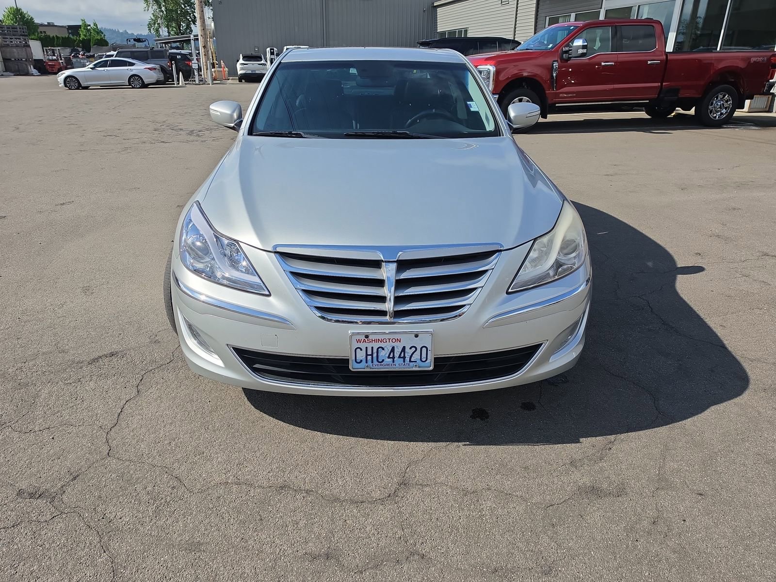 Used 2012 Hyundai Genesis 3.8 w/ Premium Pkg RWD image 10
