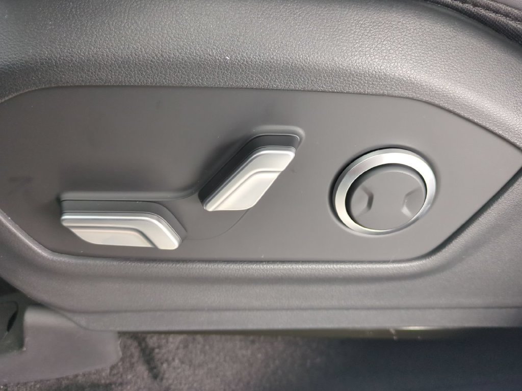 New 2027 Hyundai Santa Fe XRT AWD/4WD image 24