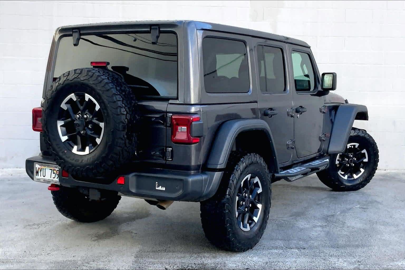 Used 2024 Jeep Wrangler Unlimited Rubicon w/ Safety Group AWD/4WD image 22