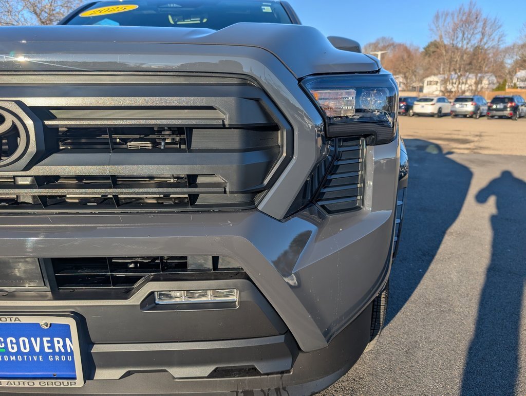 Used 2025 Toyota Tacoma SR5 image 11