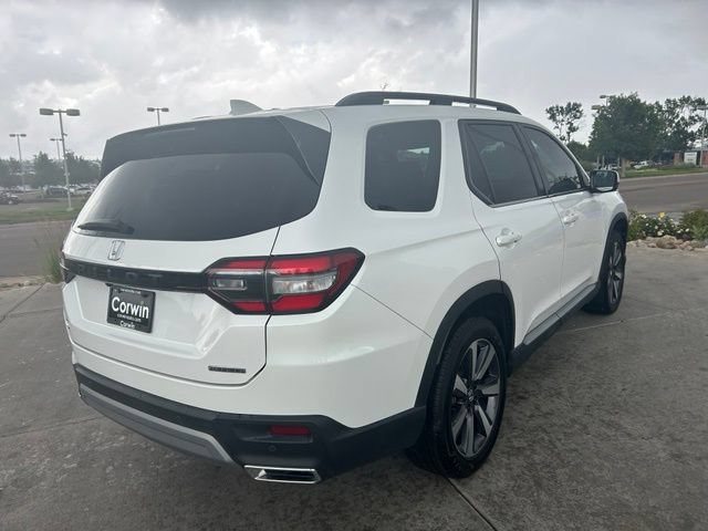 Used 2024 Honda Pilot Touring image 8