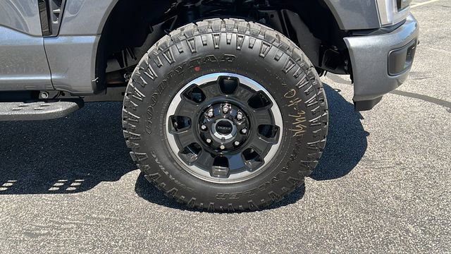 New 2026 Ford F250 XLT w/ XLT Premium Package AWD/4WD image 10