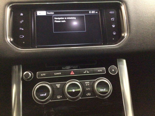 Used 2016 Land Rover Range Rover Sport HSE image 9