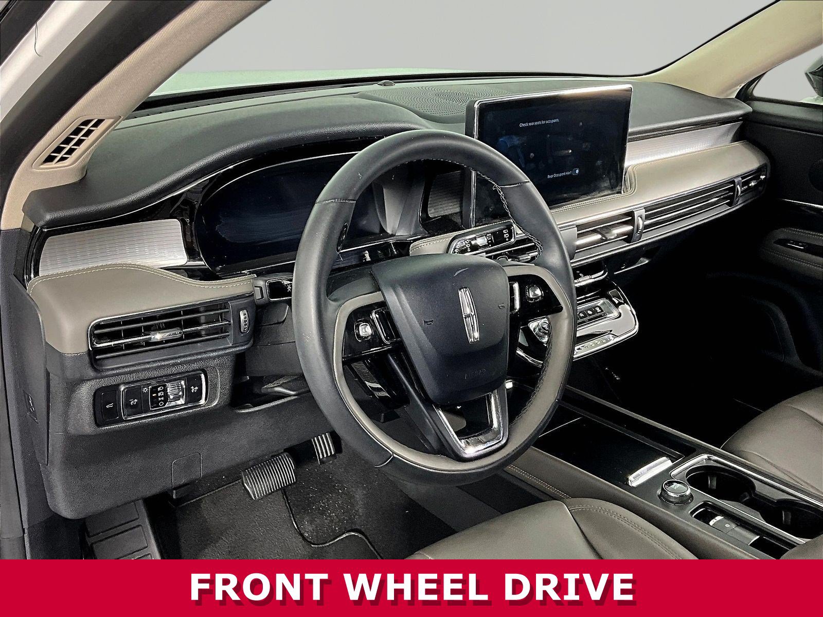 Used 2024 Lincoln Corsair FWD image 17