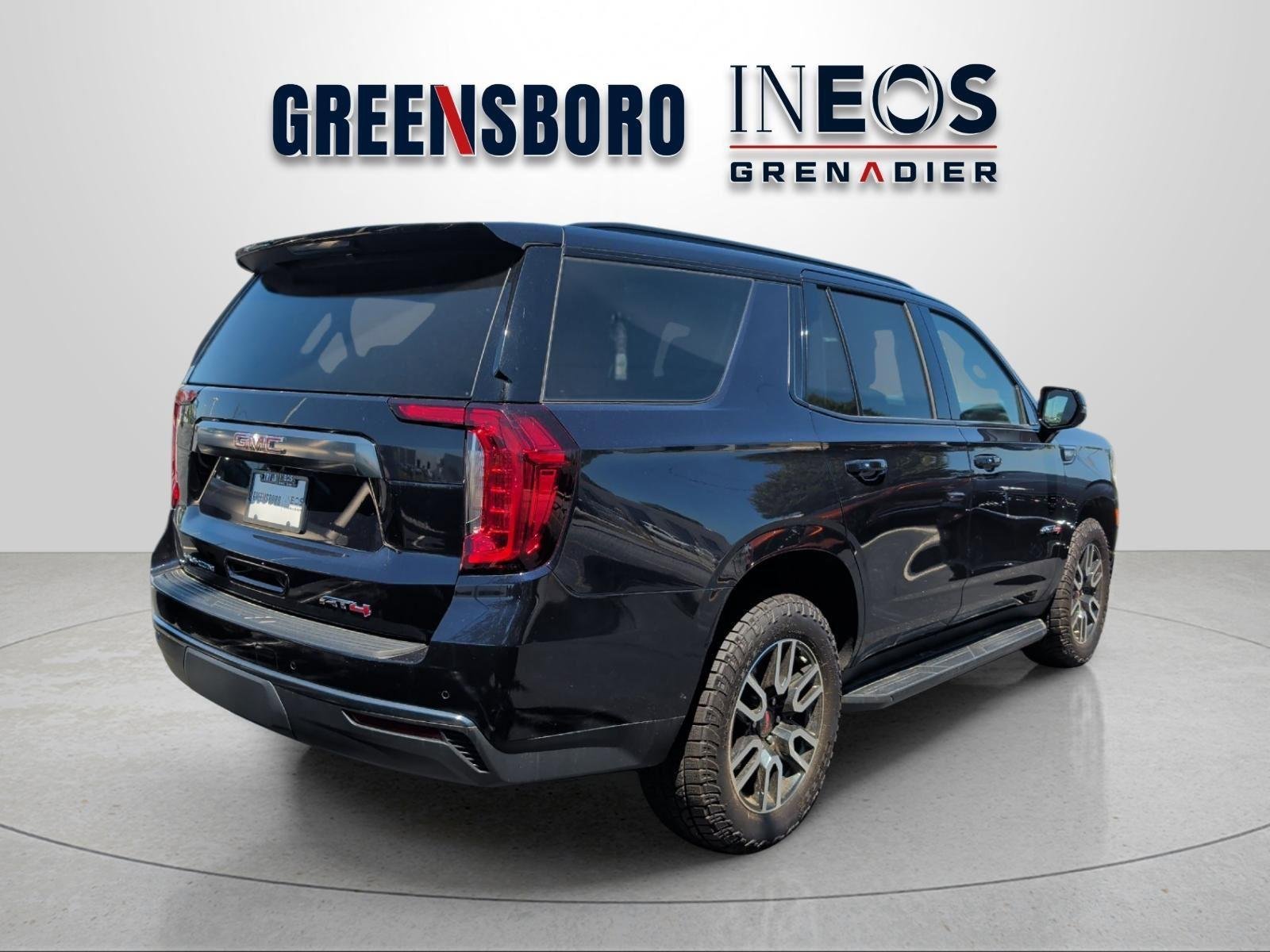 Used 2024 GMC Yukon AT4 AWD/4WD image 5
