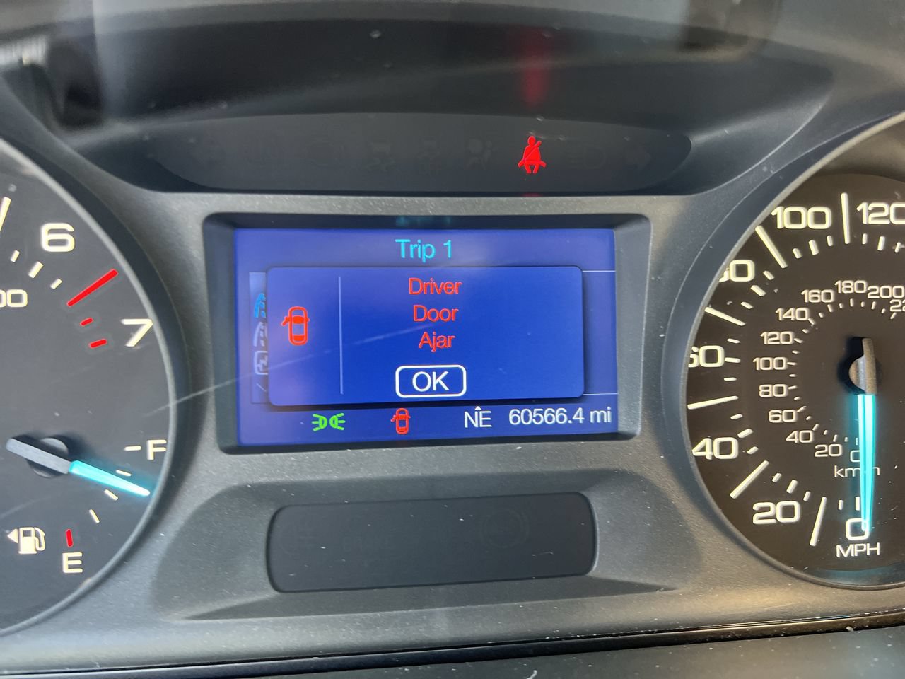 Used 2013 Ford Edge SE FWD image 22