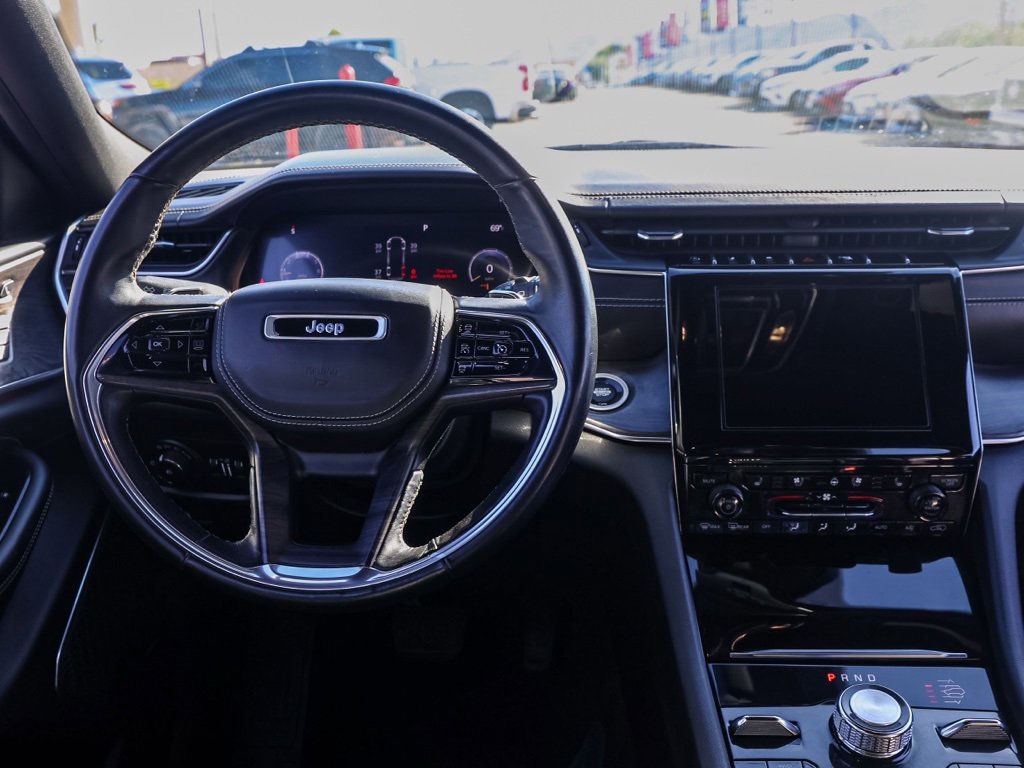 Used 2022 Jeep Grand Cherokee Overland w/ Luxury Tech Group IV image 22