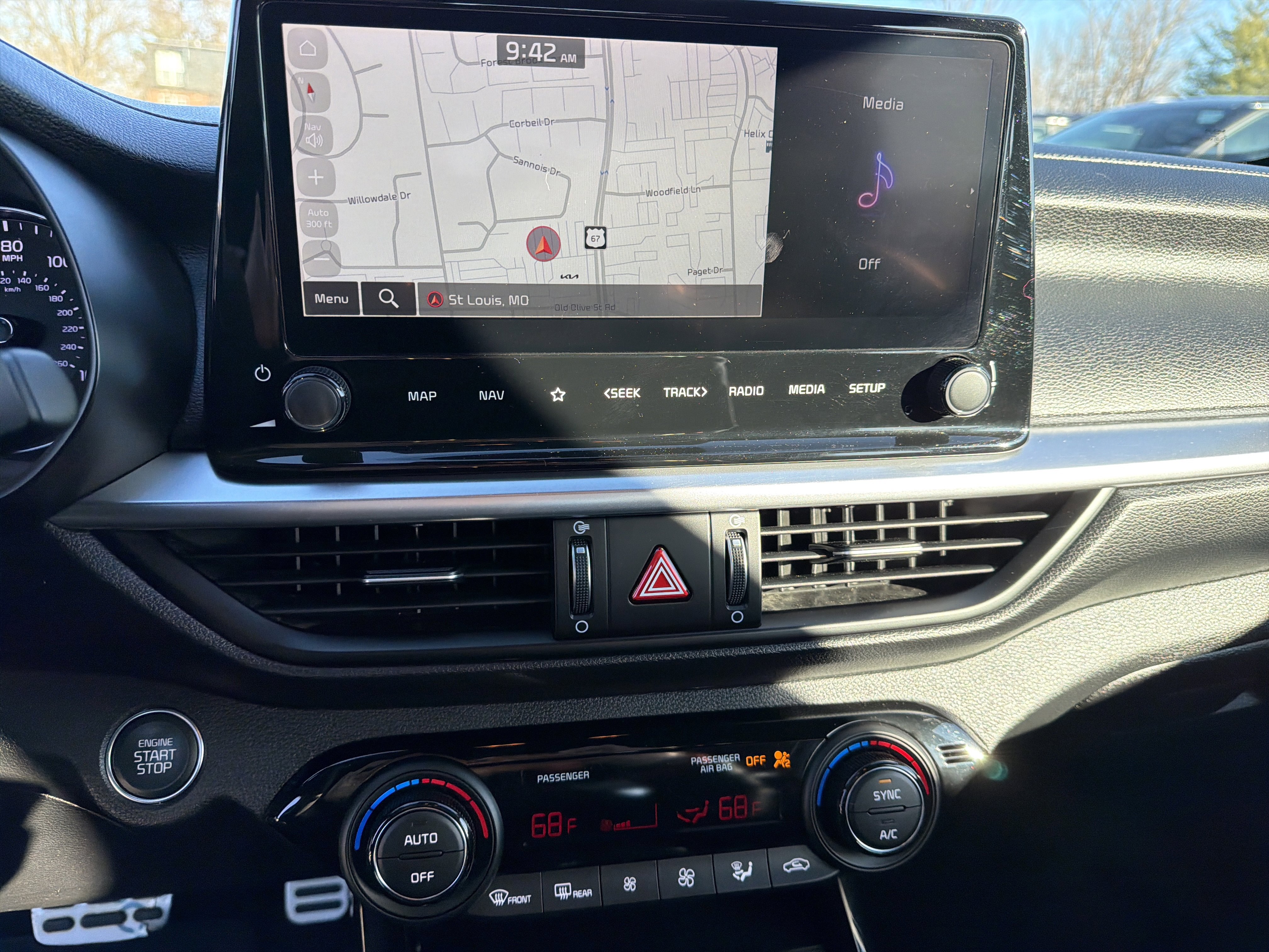 Used 2023 Kia Forte GT-Line image 7