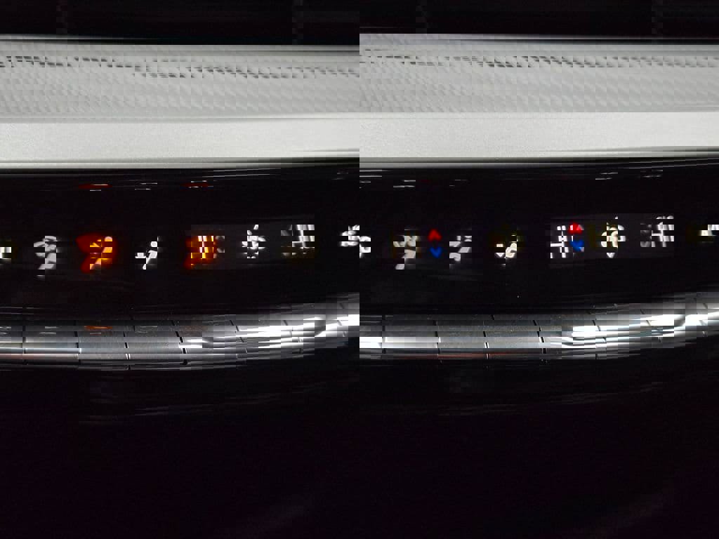 New 2026 Cadillac Optiq Luxury 1 w/ LPO, Floor Liner Package image 22