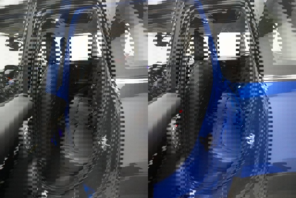 Used 2020 MINI Cooper 4-Door Hardtop image 15