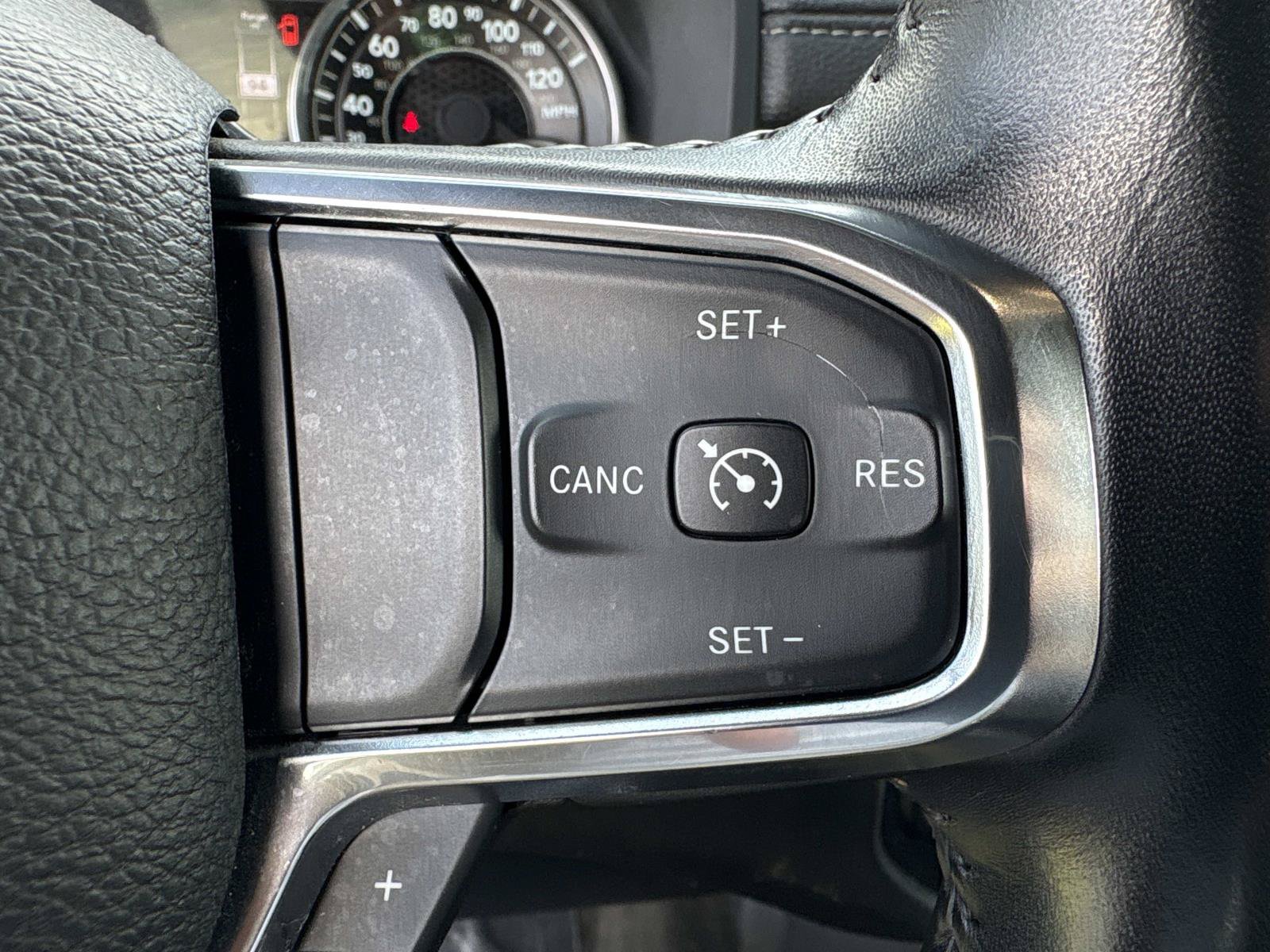 Certified 2024 RAM 1500 Laramie RWD image 31