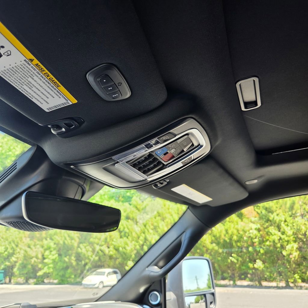 New 2026 RAM 3500 Laramie AWD/4WD image 22