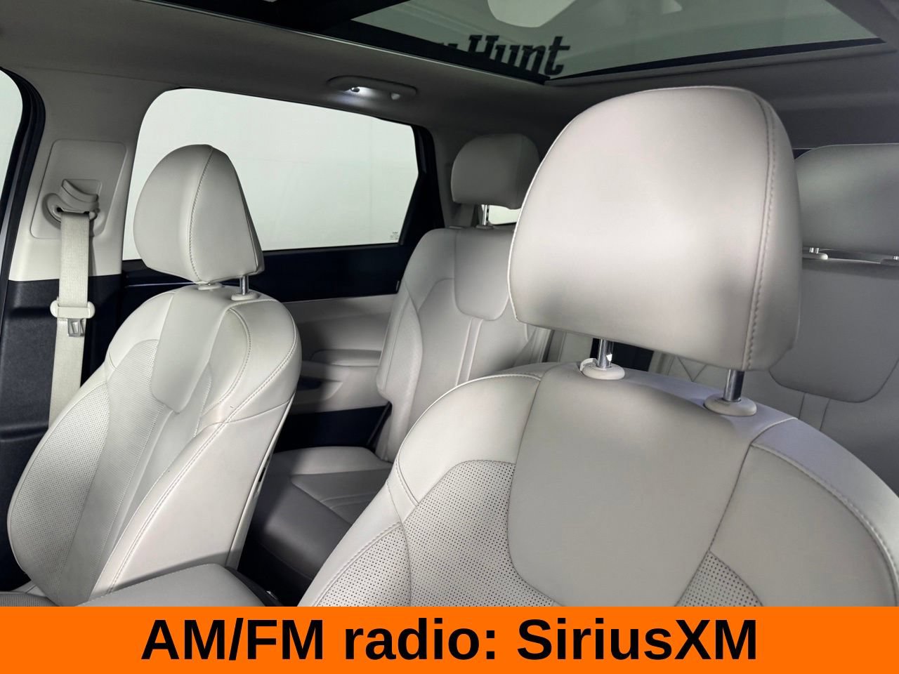 Used 2024 Kia Sorento EX w/ Panoramic Sunroof Package FWD image 12