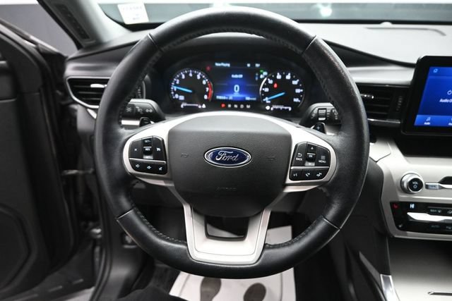 Certified 2021 Ford Explorer XLT w/ Equipment Group 202A AWD/4WD image 15