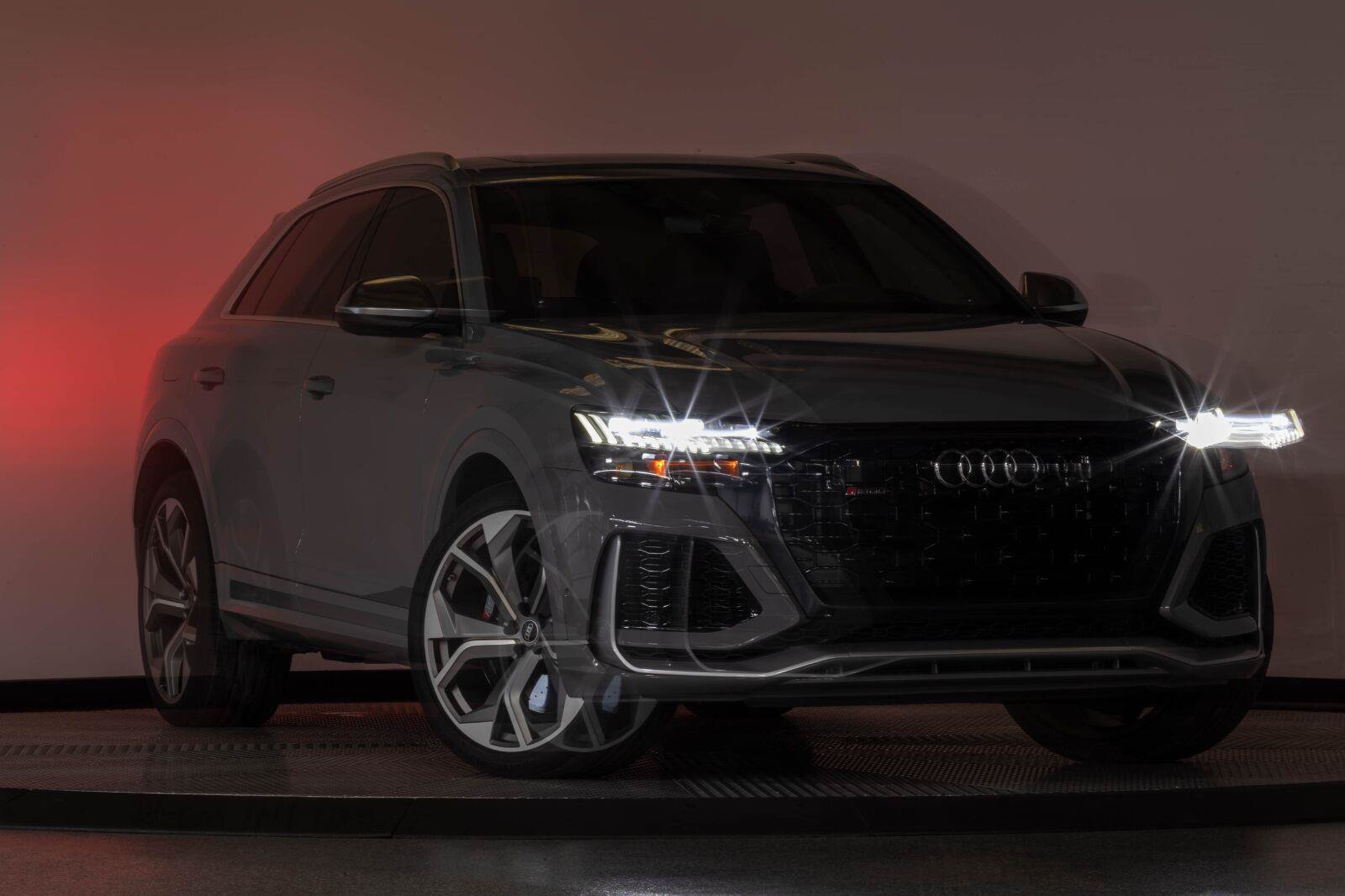 Used 2024 Audi RS Q8 w/ Executive Package AWD/4WD image 29