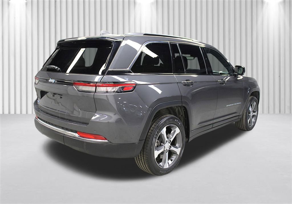 Used 2024 Jeep Grand Cherokee Limited 4xe image 3