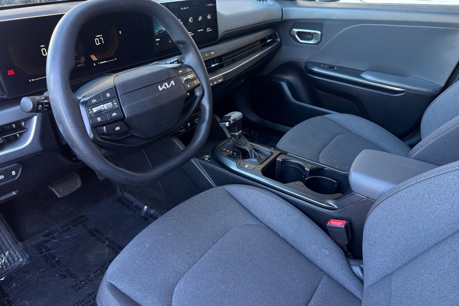 Used 2025 Kia K4 LXS image 7