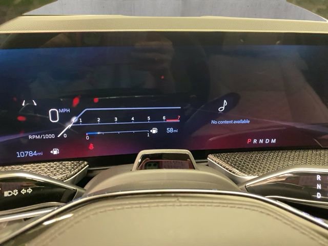 Used 2025 Cadillac Escalade ESV V image 15