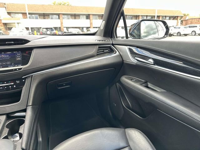 Certified 2022 Cadillac XT5 Premium Luxury FWD image 58