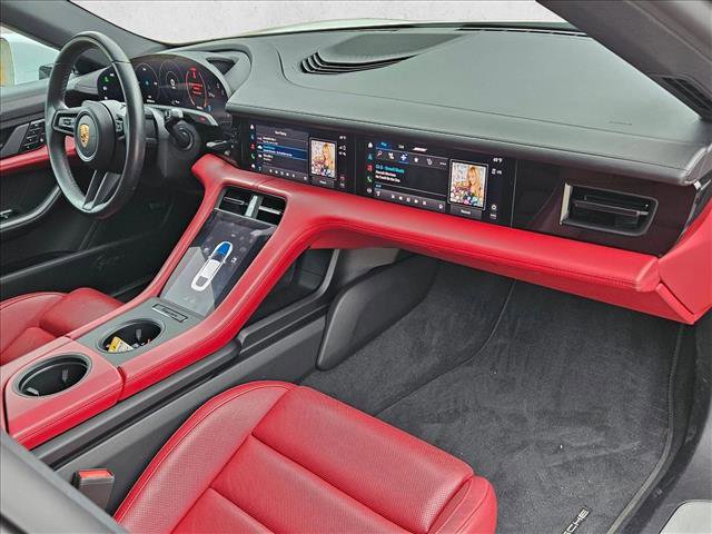 Used 2020 Porsche Taycan 4S image 23