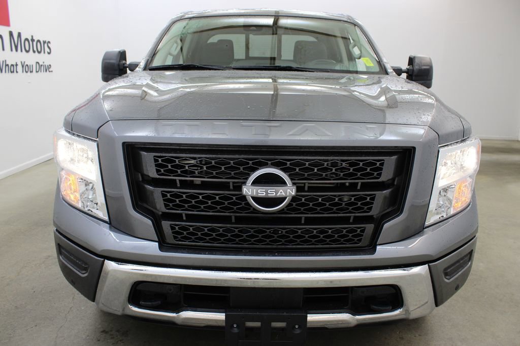 Used 2024 Nissan Titan SV w/ SV Convenience Package image 7