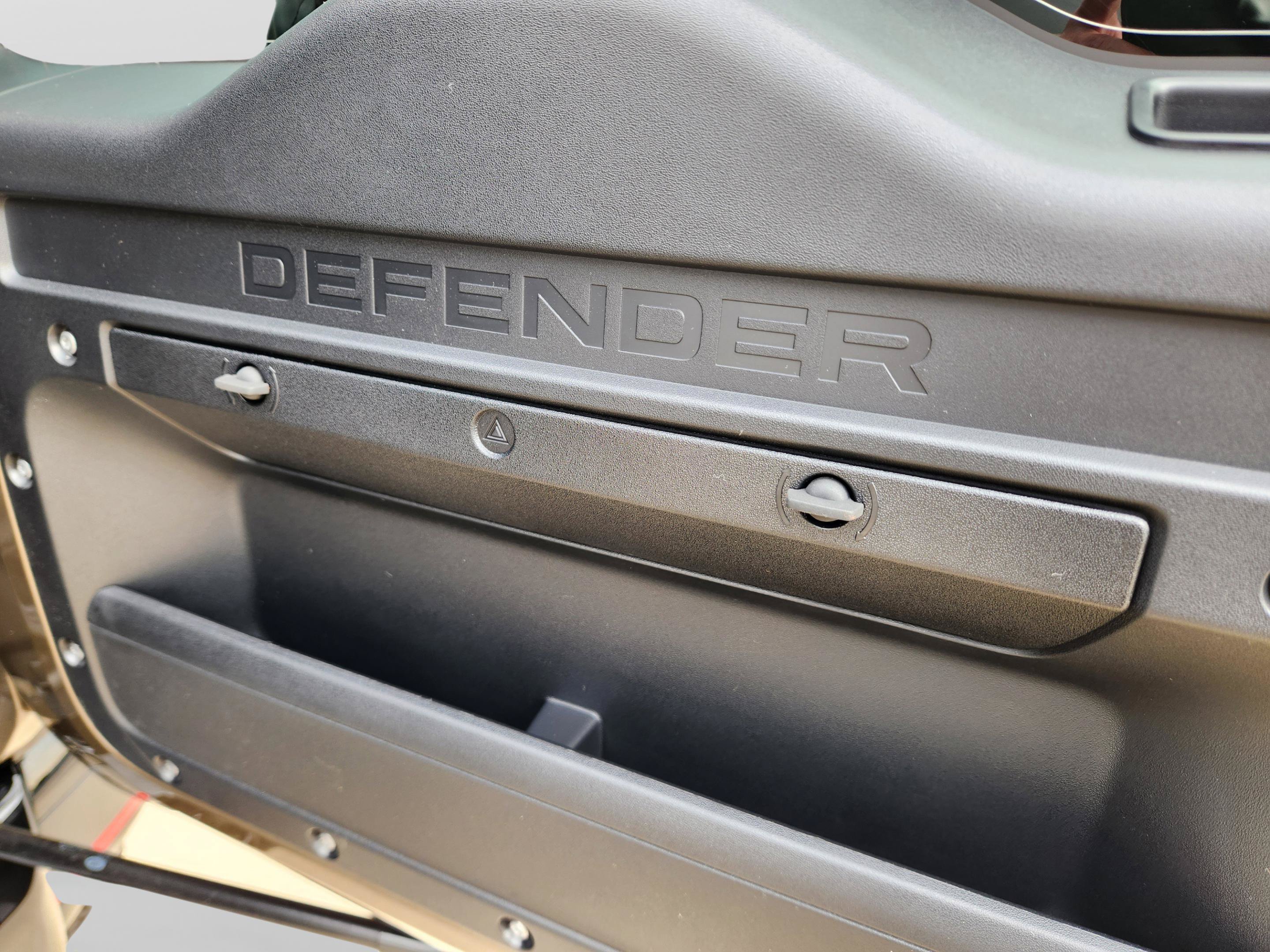 New 2026 Land Rover Defender 110 S AWD/4WD image 29