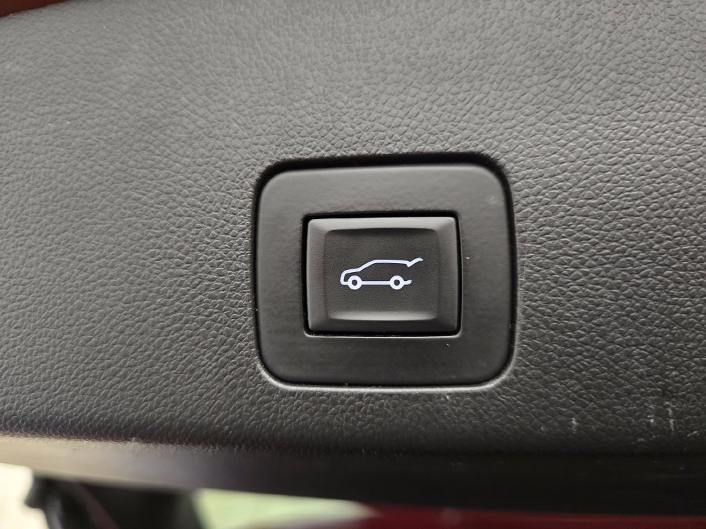 Used 2023 Buick Encore GX Select w/ Sport Touring Package AWD/4WD image 33