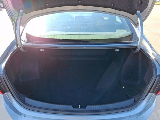 Used 2024 Chevrolet Malibu LT image 28