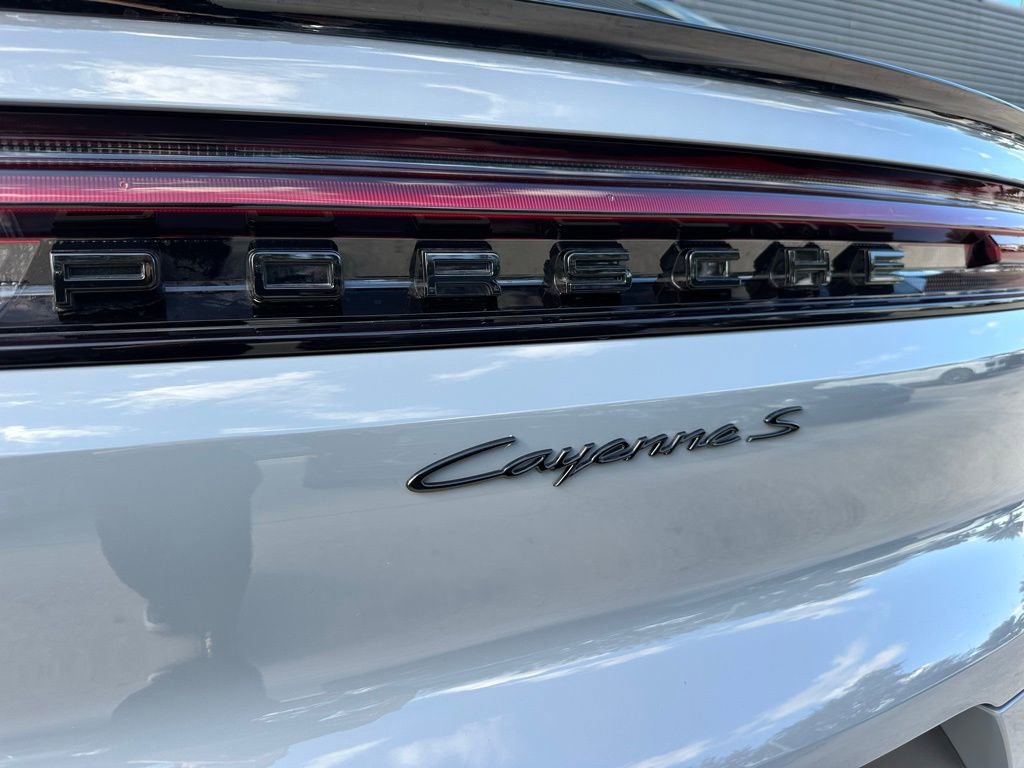 Used 2025 Porsche Cayenne S image 14