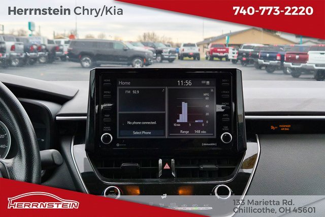 Used 2022 Toyota Corolla LE image 10