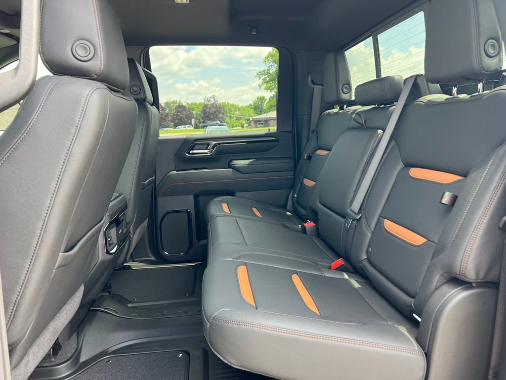 New 2026 GMC Sierra 2500 AT4 w/ AT4 Premium Plus Package AWD/4WD image 5