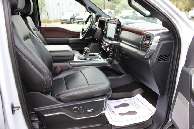 Used 2022 Ford F150 Lariat w/ Equipment Group 502A High image 17