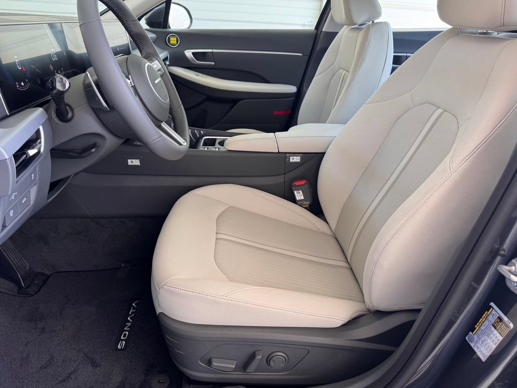 New 2026 Hyundai Sonata SEL FWD image 8
