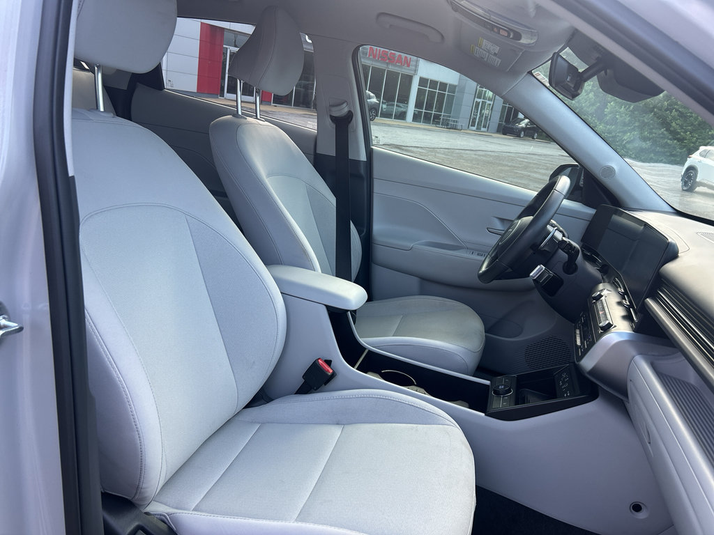 Used 2024 Hyundai Kona SEL w/ Convenience Package FWD image 15