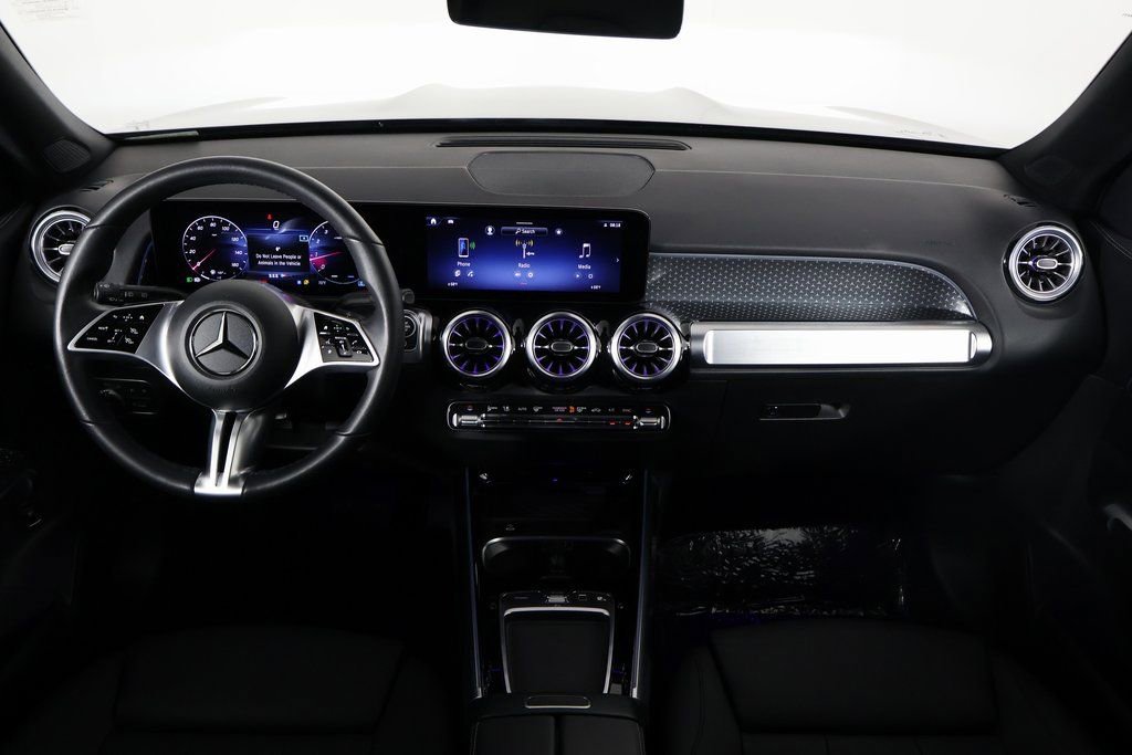 Certified 2025 Mercedes-Benz GLB 250 image 8
