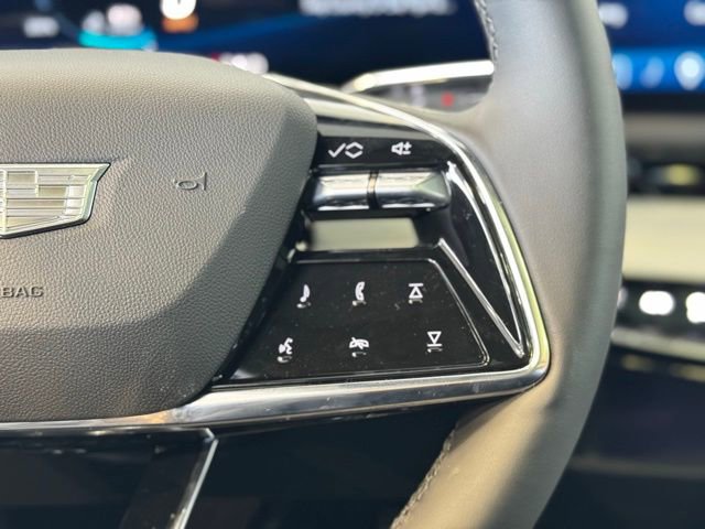 New 2026 Cadillac Optiq Sport 2 image 31