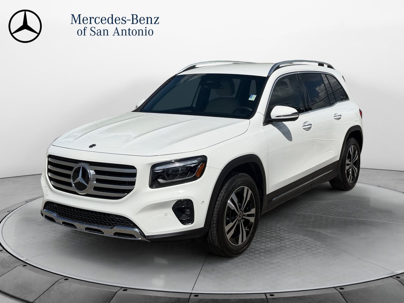 Certified 2025 Mercedes-Benz GLB 250 image 3