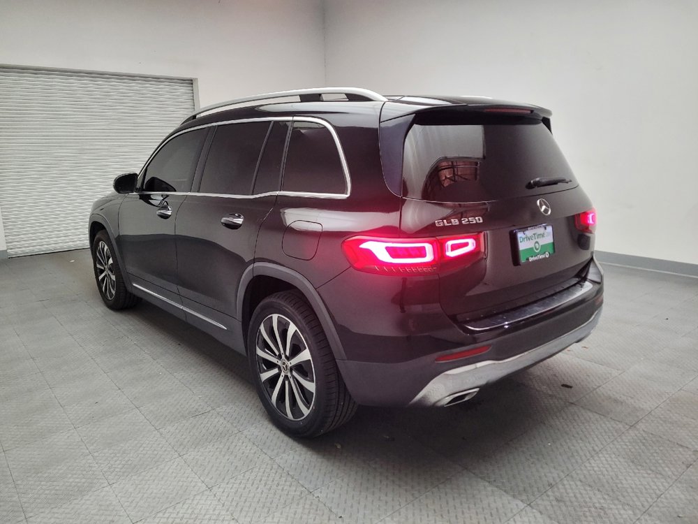 Used 2021 Mercedes-Benz GLB 250 w/ Premium Package image 5