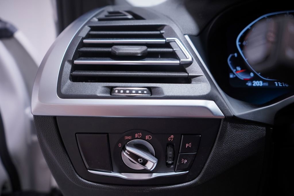 Used 2023 BMW X3 sDrive30i w/ Convenience Package image 19