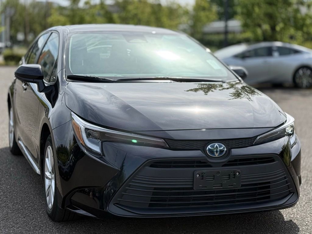 Certified 2024 Toyota Corolla LE w/ LE Convenience Package FWD image 7
