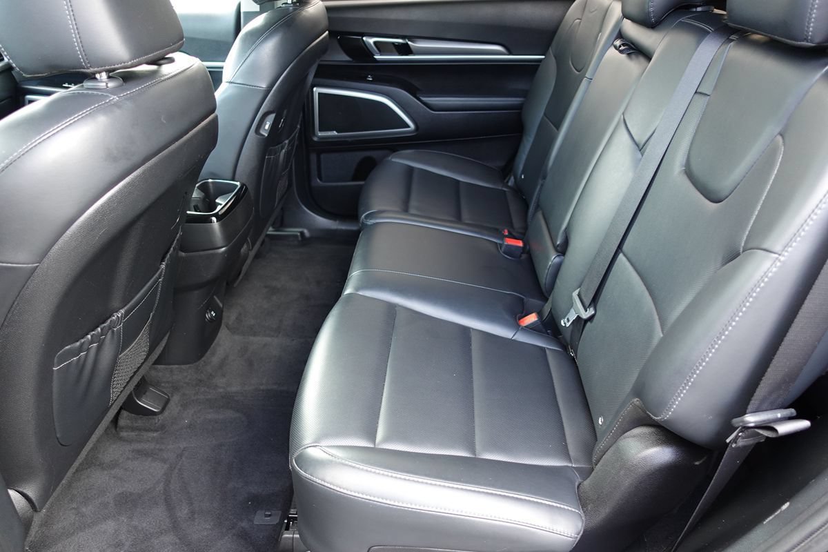 Used 2020 Kia Telluride LX AWD/4WD image 25